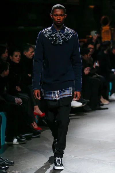 Look 40